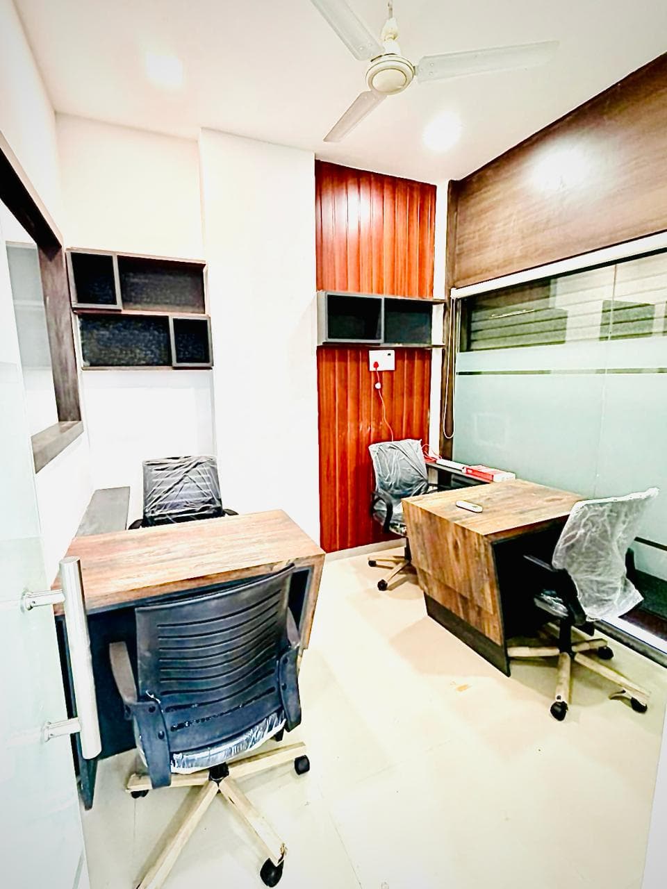 coWORX private cabin